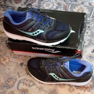 Saucony Redeemer ISO 2 Size 11 (black)